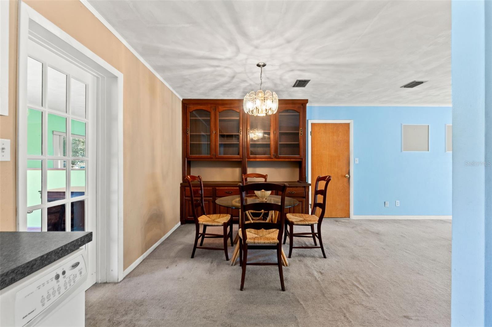 Image 38 of 59 For 5067 Mockingbird Drive