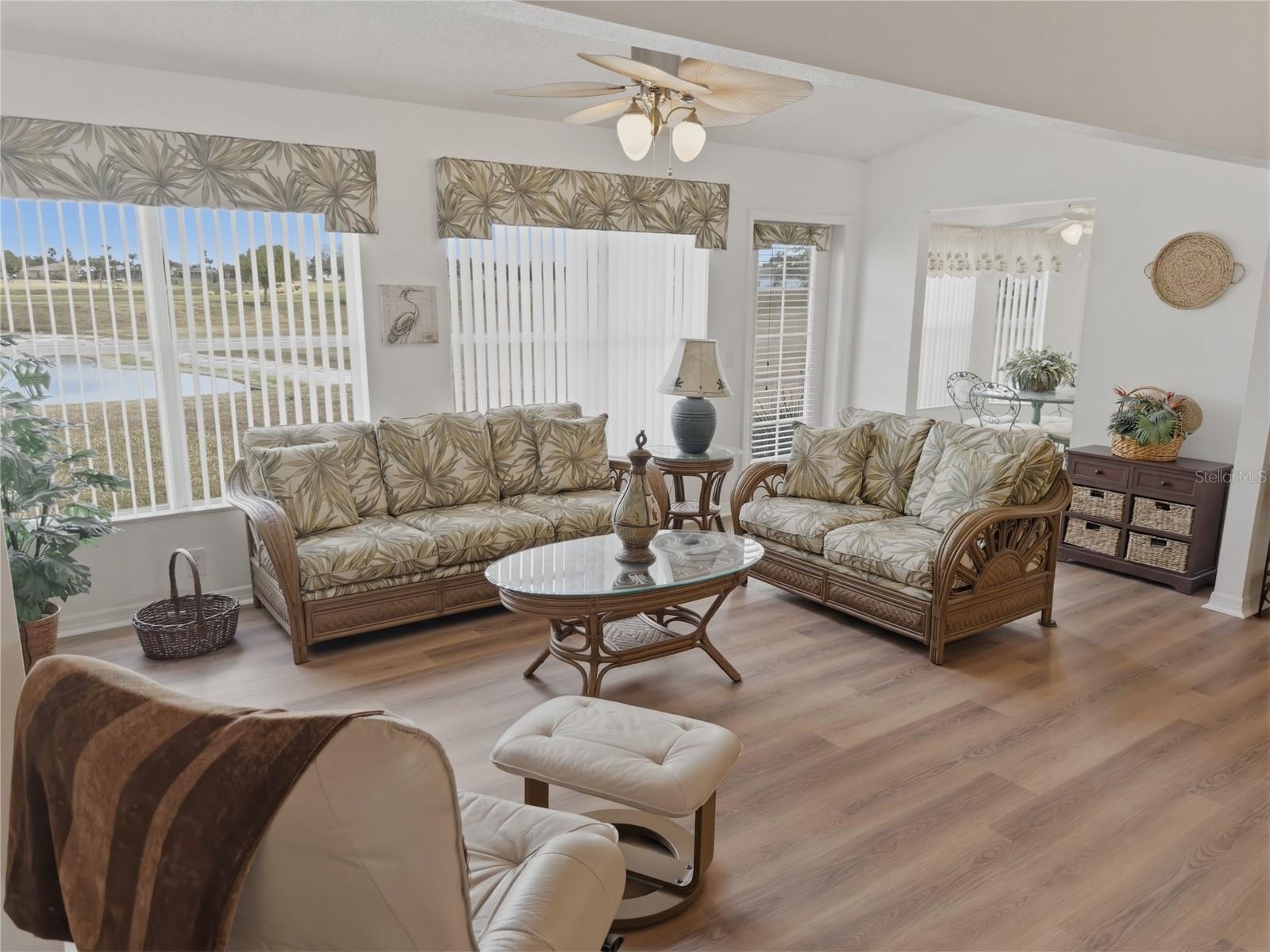 Image 13 of 68 For 11131 Hollander Avenue