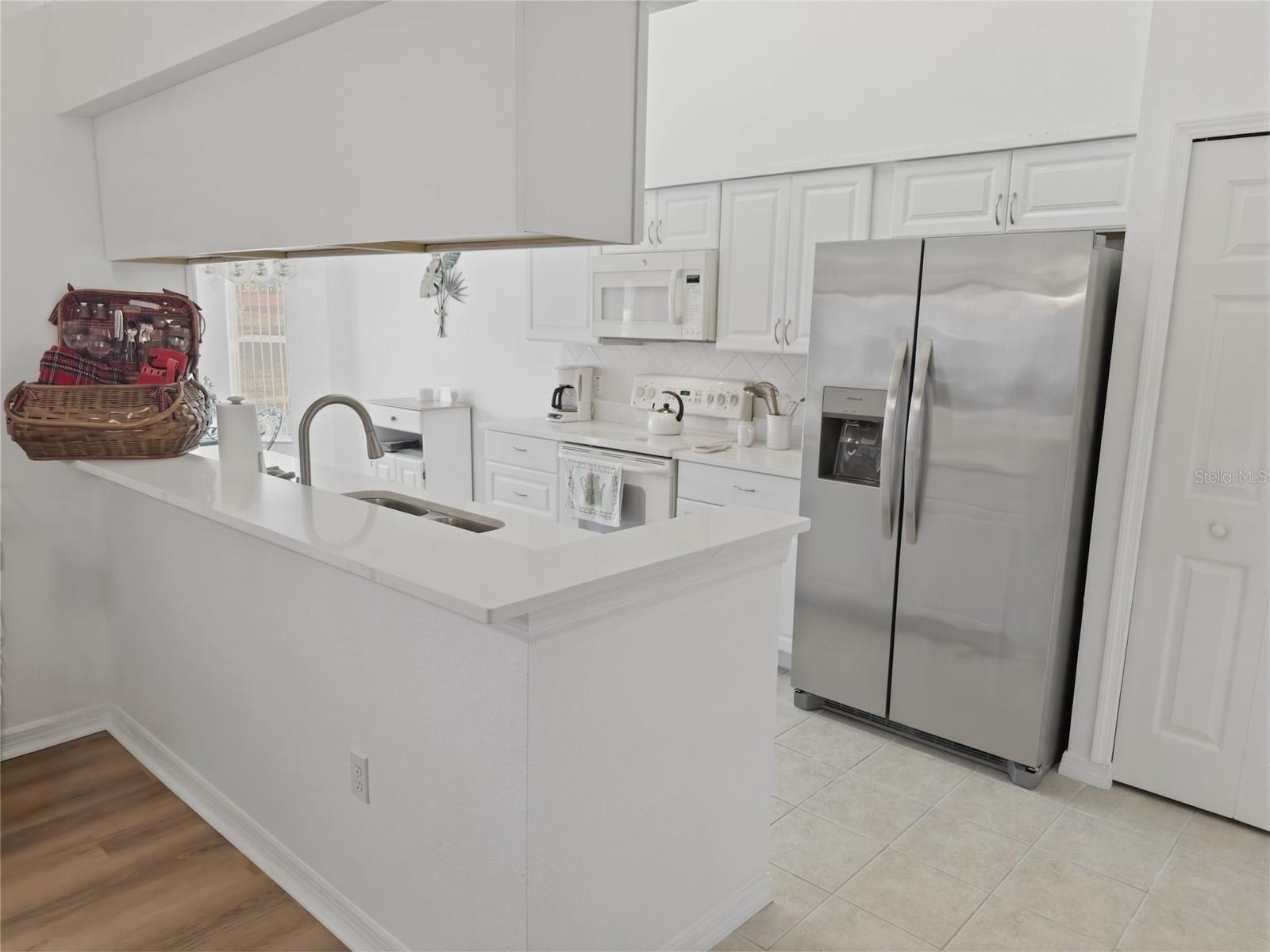 Image 17 of 68 For 11131 Hollander Avenue