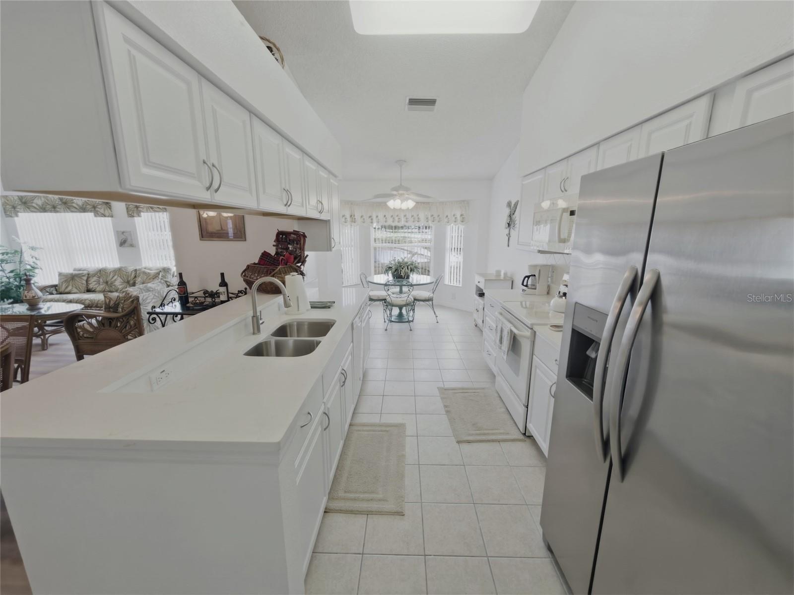 Image 18 of 68 For 11131 Hollander Avenue