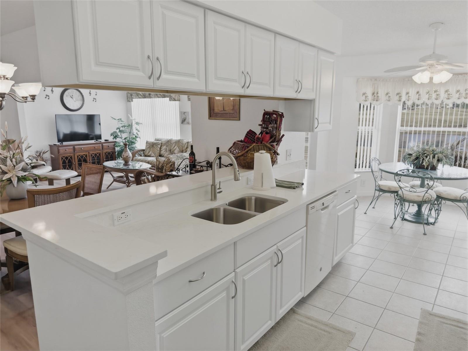 Image 19 of 68 For 11131 Hollander Avenue