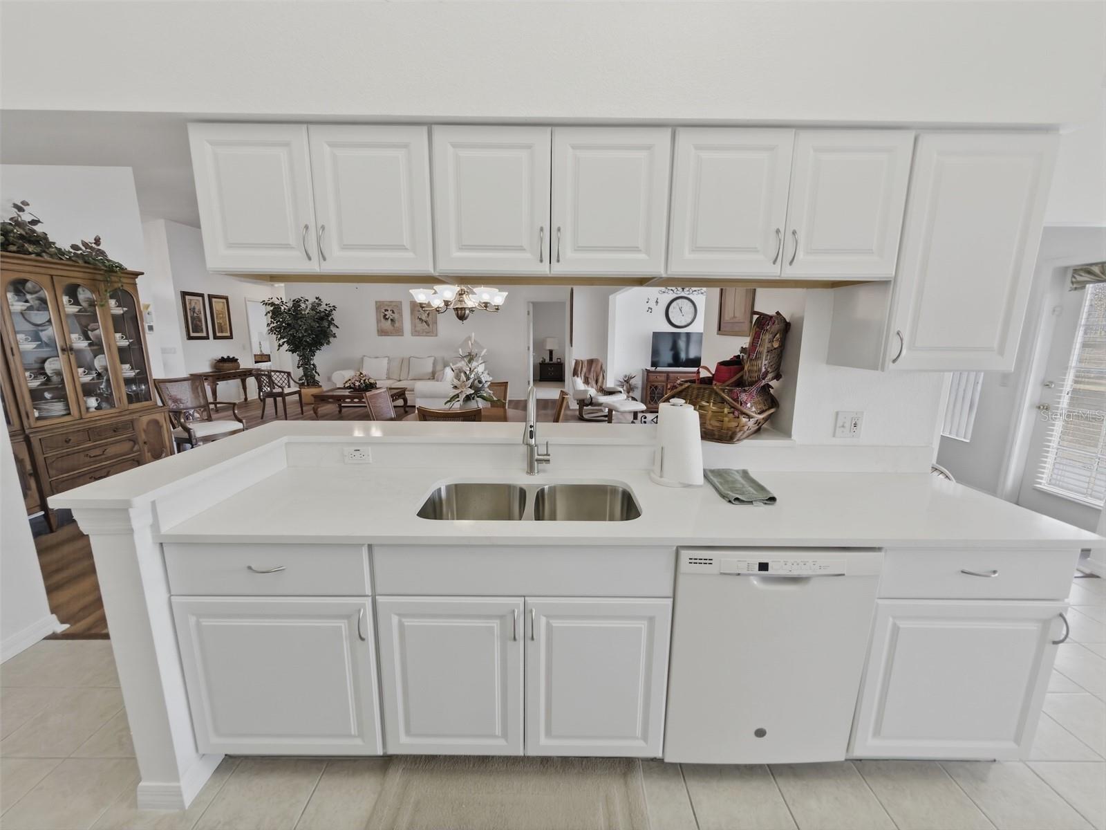 Image 21 of 68 For 11131 Hollander Avenue