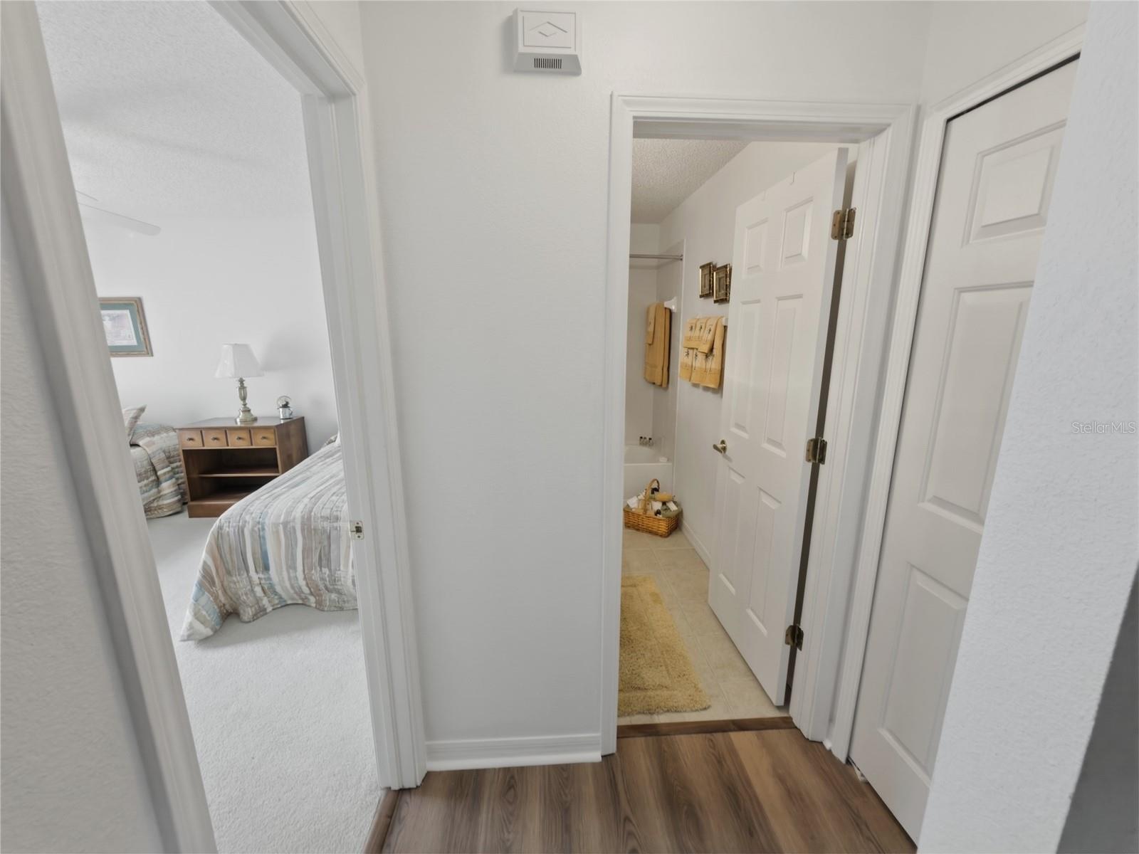 Image 36 of 68 For 11131 Hollander Avenue