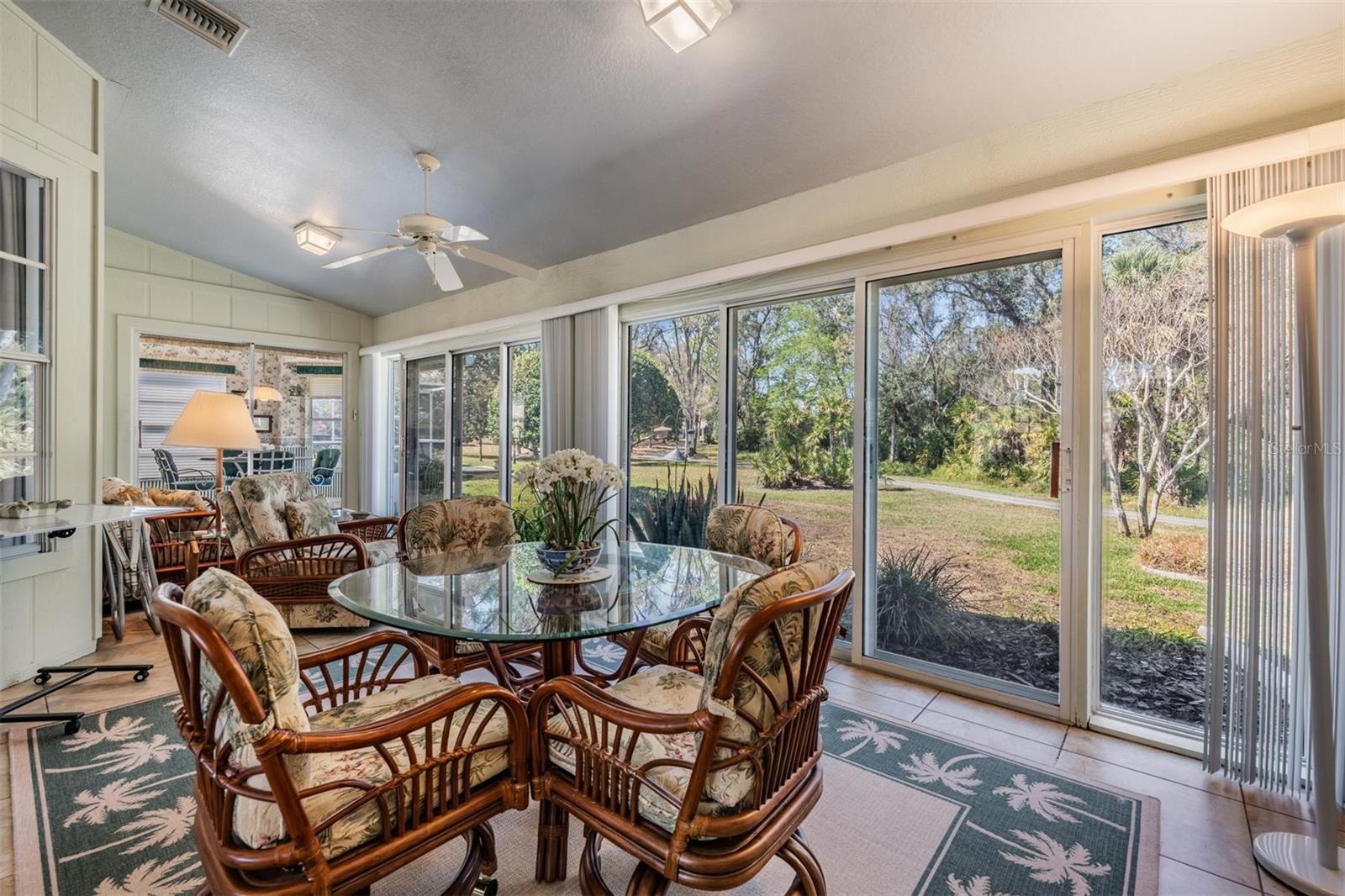 Image 14 of 46 For 9525 Springmeadow Drive