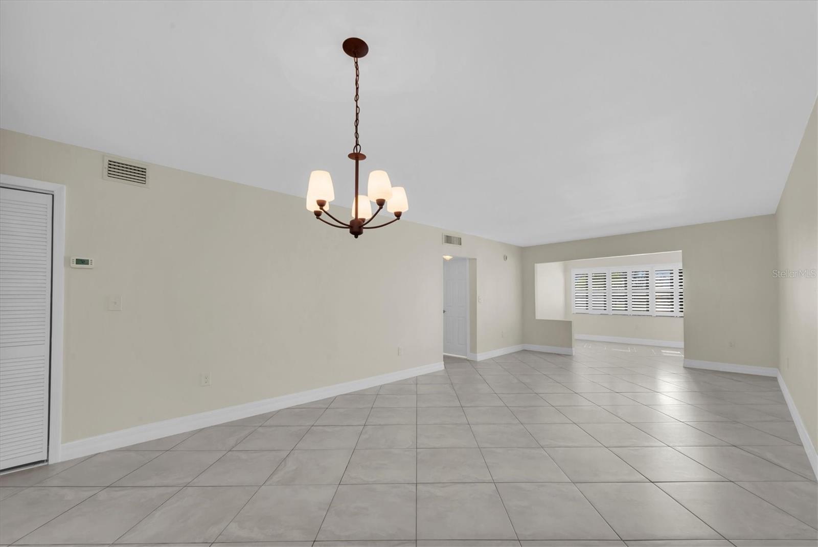 Image 17 of 44 For 8 Glencoe Place 105