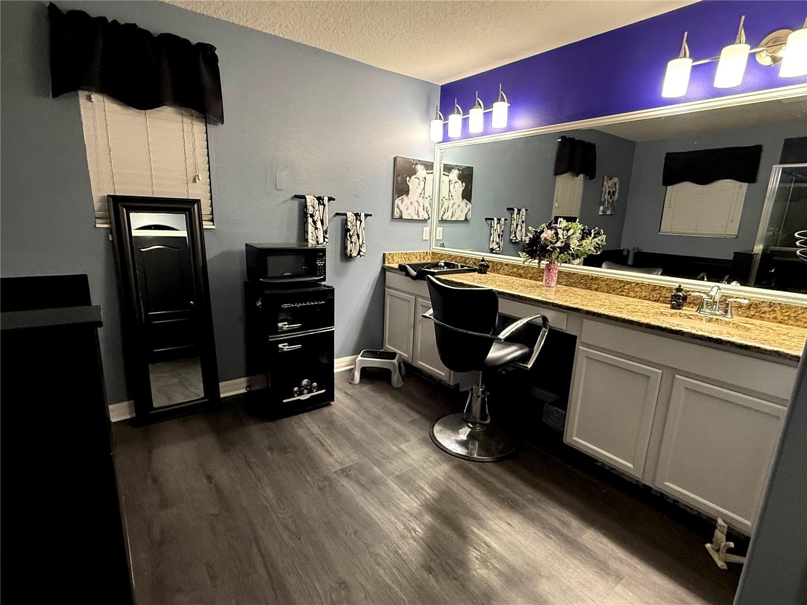 Image 16 of 42 For 11695 Crestridge Loop