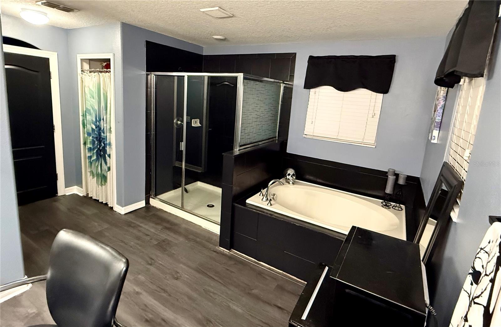 Image 17 of 42 For 11695 Crestridge Loop