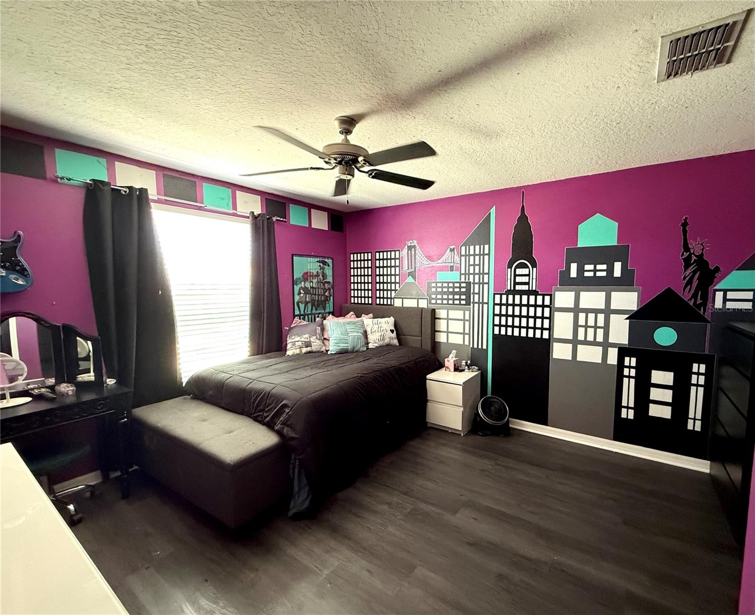 Image 24 of 42 For 11695 Crestridge Loop