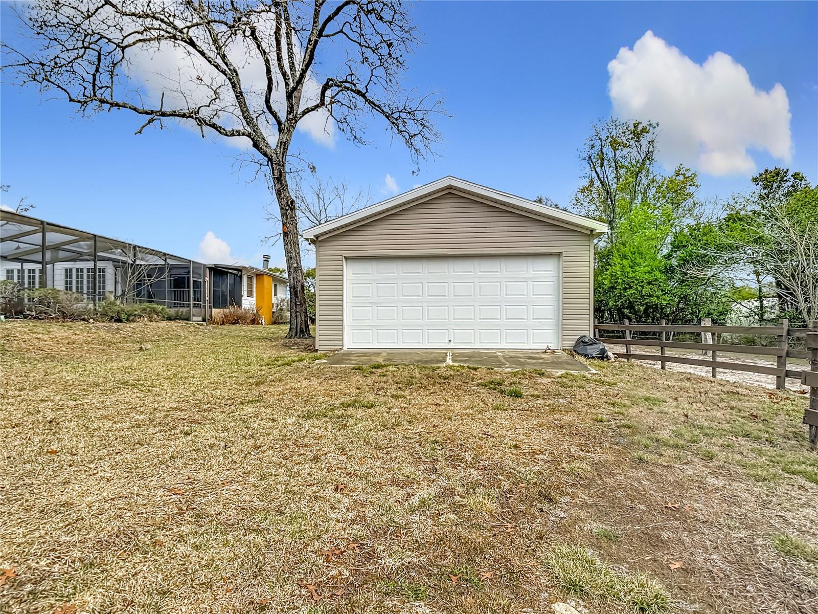 Image 63 of 92 For 9971 Thaxton Street