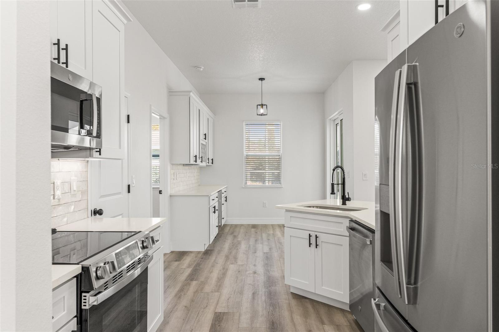 Listing photo id 9 for 12406 Parchment Drive