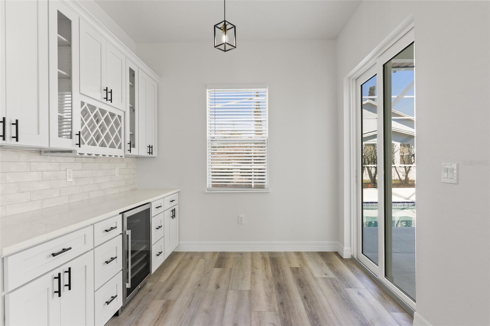 Listing photo id 12 for 12406 Parchment Drive