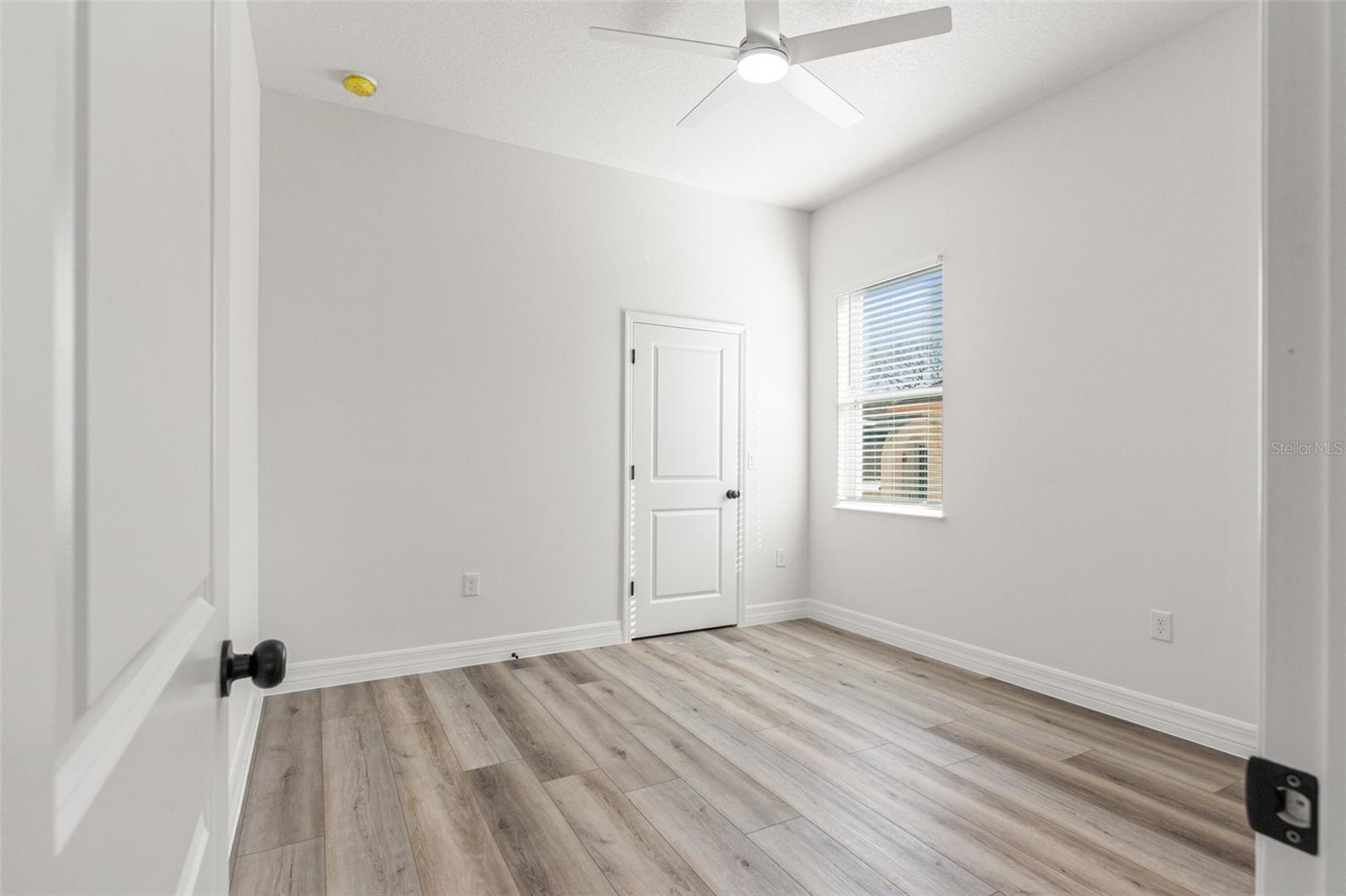 Listing photo id 21 for 12406 Parchment Drive