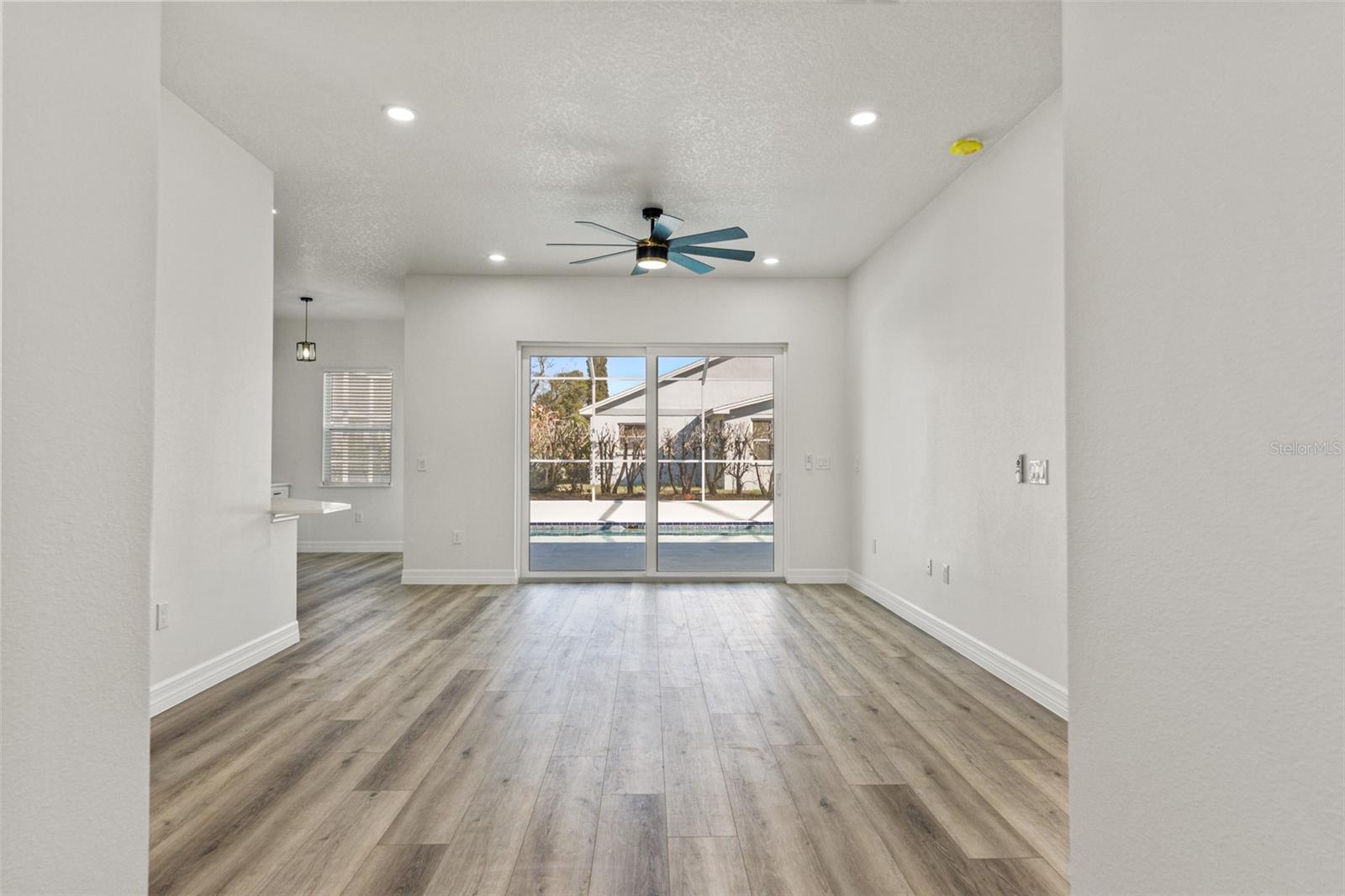 Listing photo id 4 for 12406 Parchment Drive