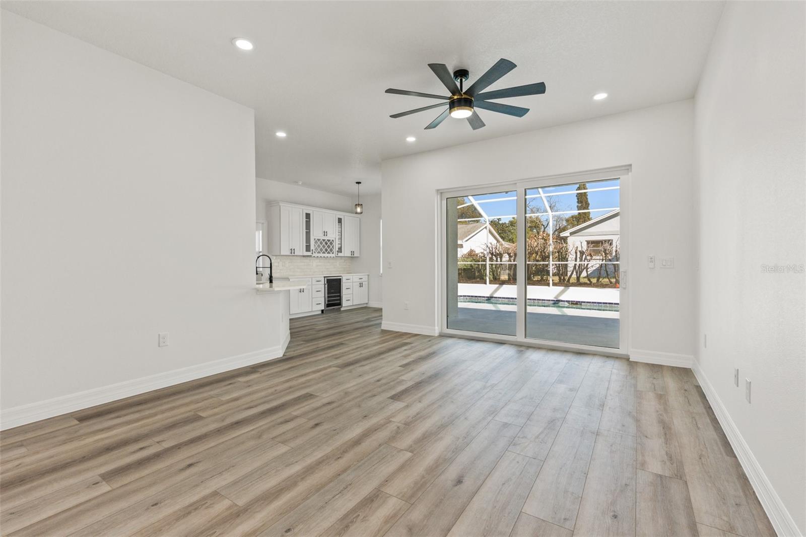 Listing photo id 5 for 12406 Parchment Drive