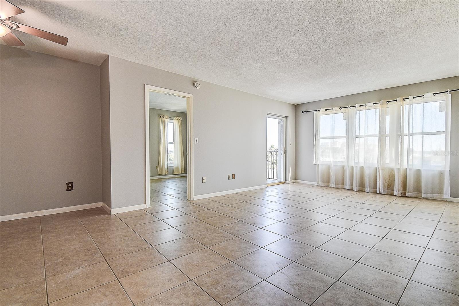 Image 12 of 38 For 5220 Brittany Drive S 509