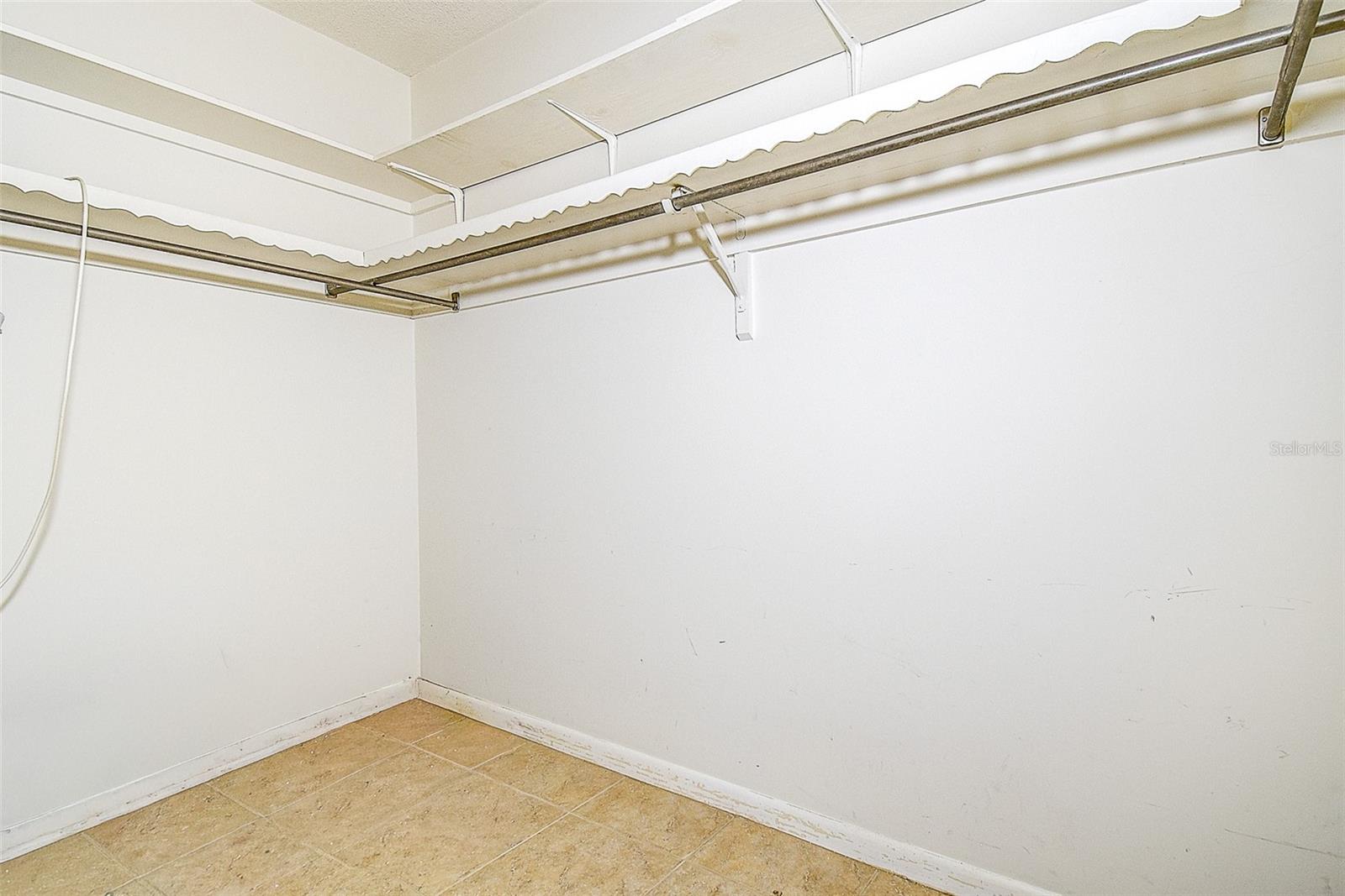 Image 20 of 38 For 5220 Brittany Drive S 509