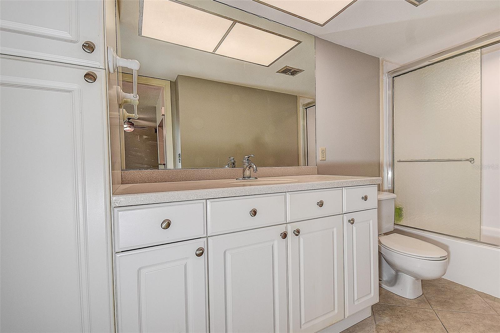 Image 23 of 38 For 5220 Brittany Drive S 509