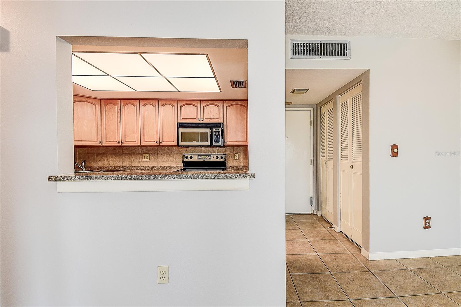 Image 24 of 38 For 5220 Brittany Drive S 509