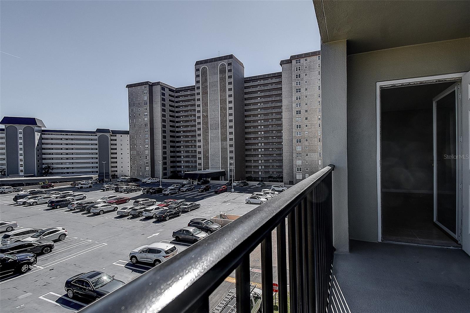 Image 27 of 38 For 5220 Brittany Drive S 509