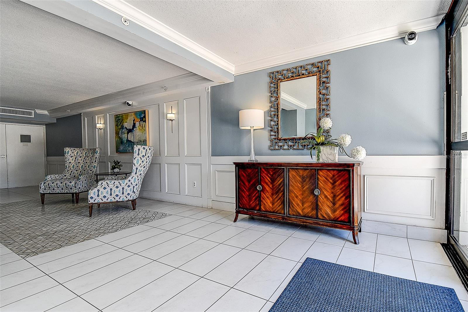 Image 3 of 38 For 5220 Brittany Drive S 509