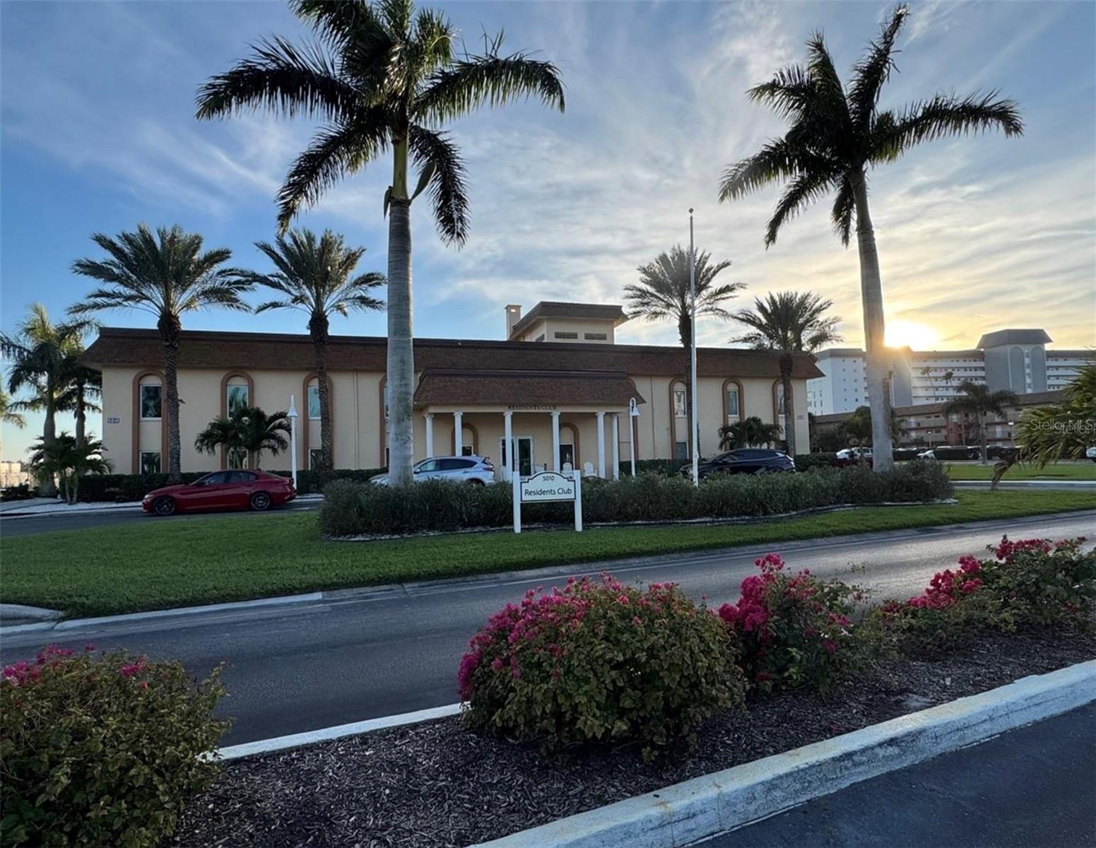 Image 37 of 38 For 5220 Brittany Drive S 509