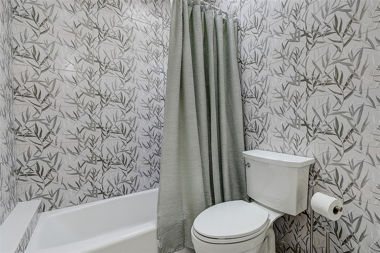 Image 33 of 86 For 1607 Gulf Road