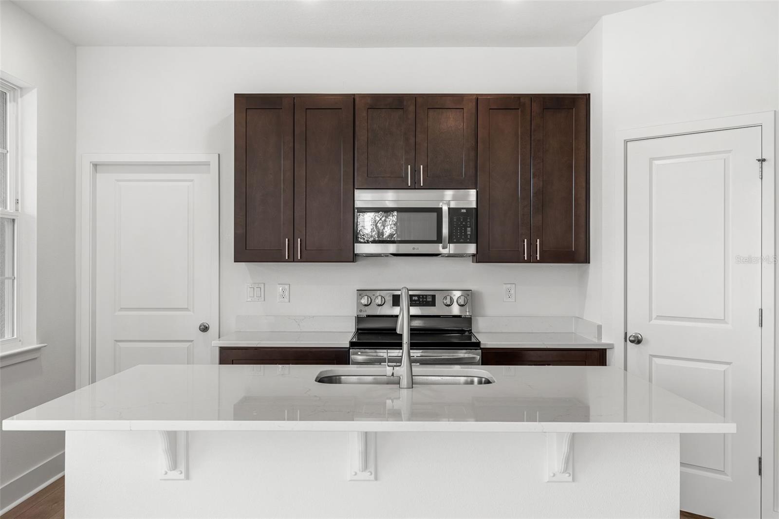 Image 8 of 14 For 2429 Magnolia Reserve Road