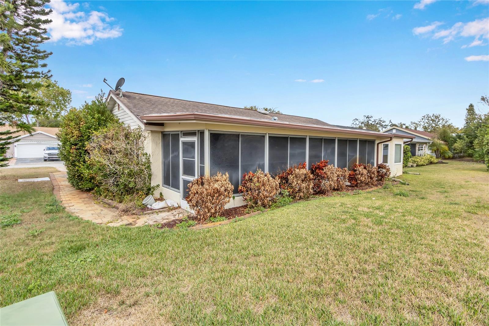 Image 37 of 37 For 12302 Quail Run Row