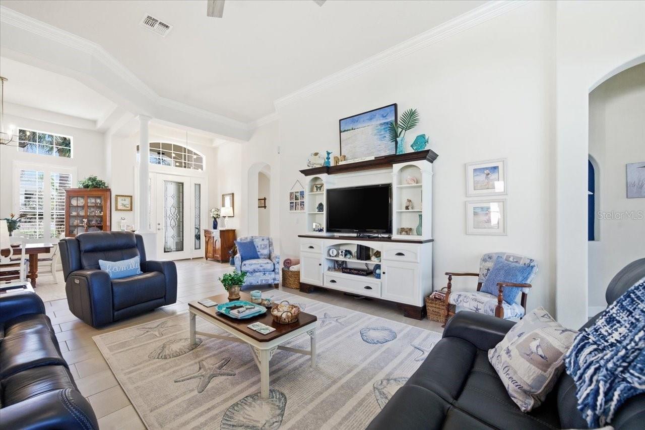 Image 17 of 55 For 9001 Cypress Glen Court