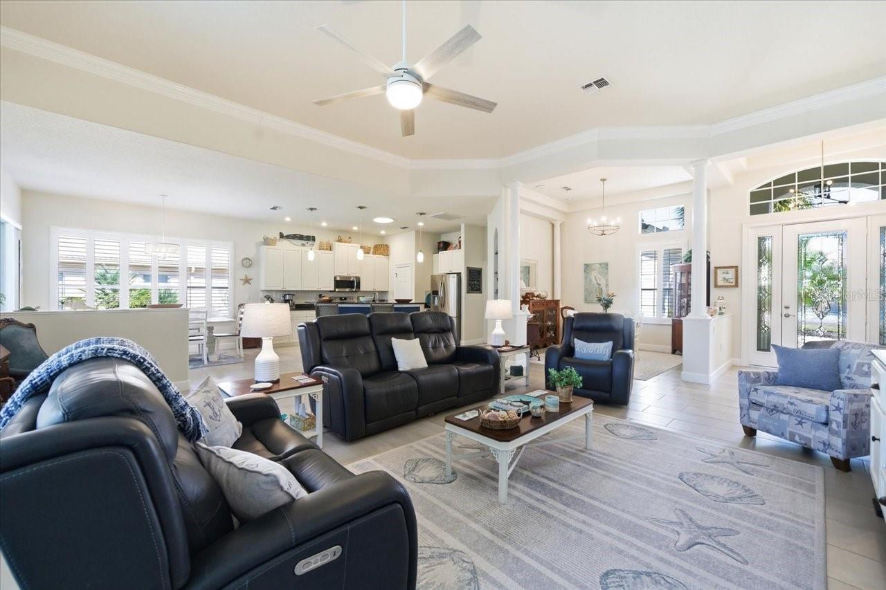 Image 18 of 55 For 9001 Cypress Glen Court