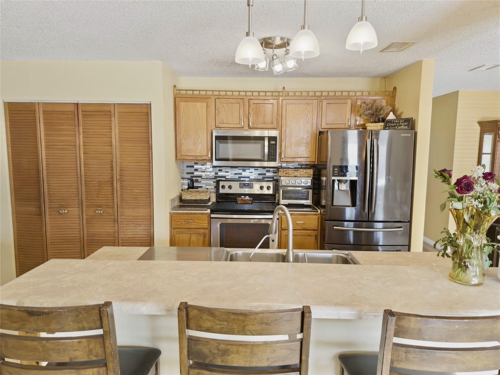 Image 11 of 50 For 7923 Adelaide Loop