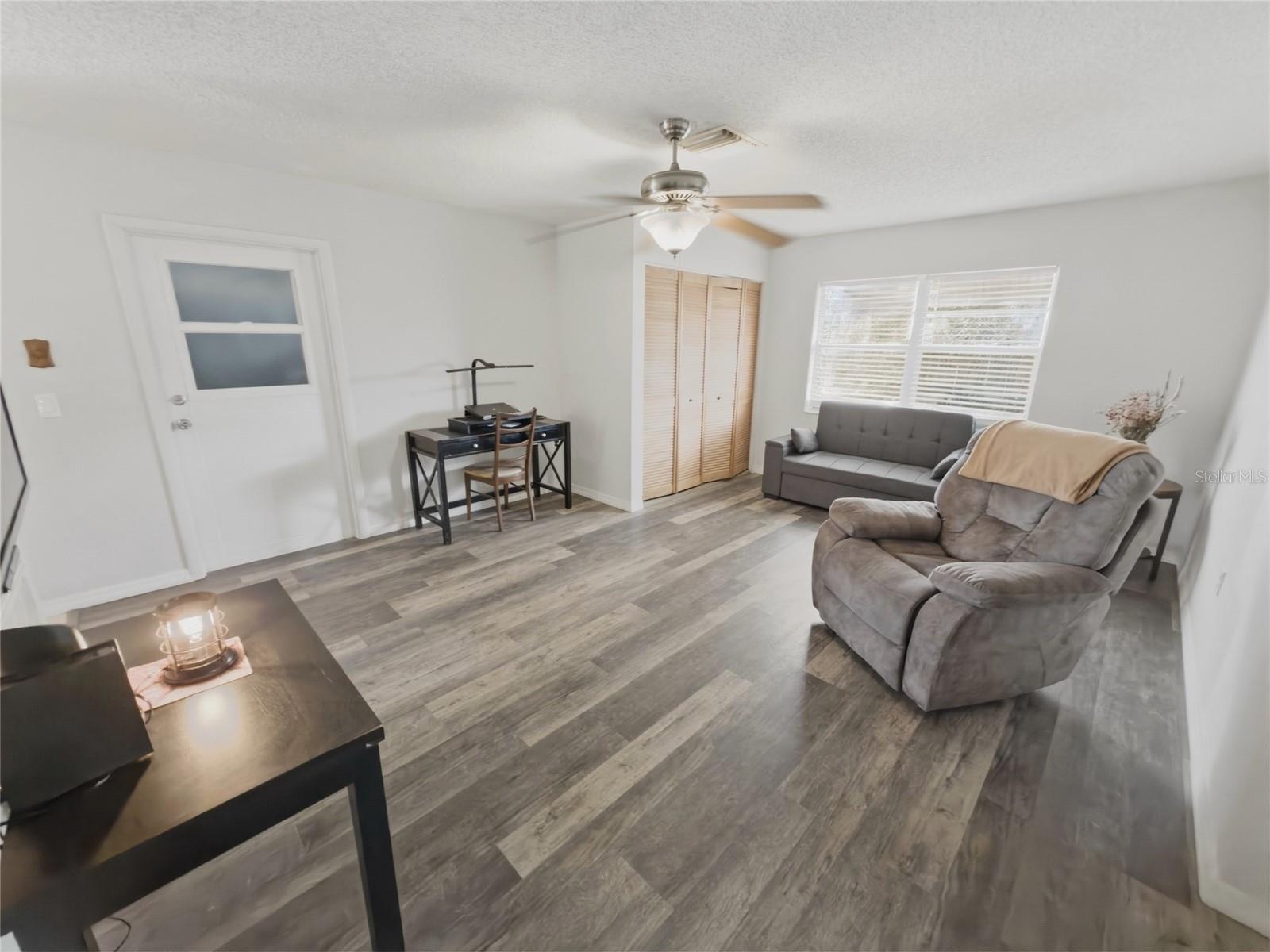 Image 22 of 50 For 7923 Adelaide Loop