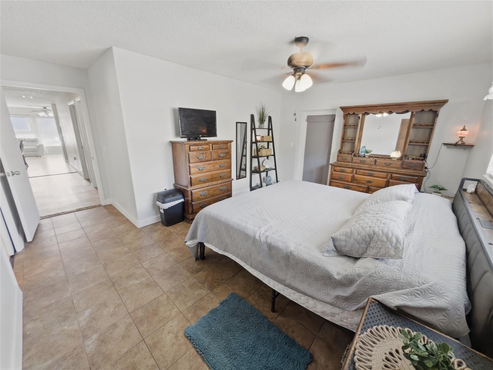 Image 26 of 50 For 7923 Adelaide Loop