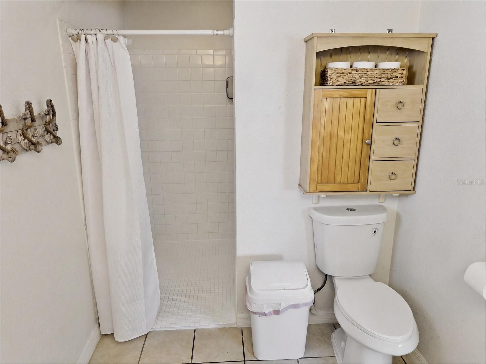 Image 29 of 50 For 7923 Adelaide Loop