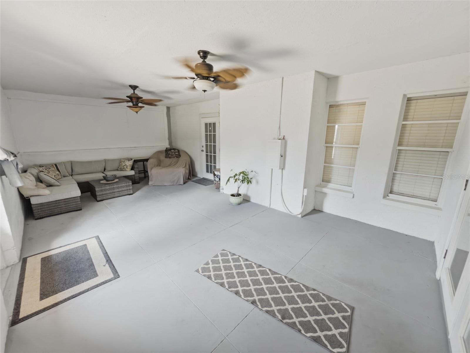 Image 37 of 50 For 7923 Adelaide Loop