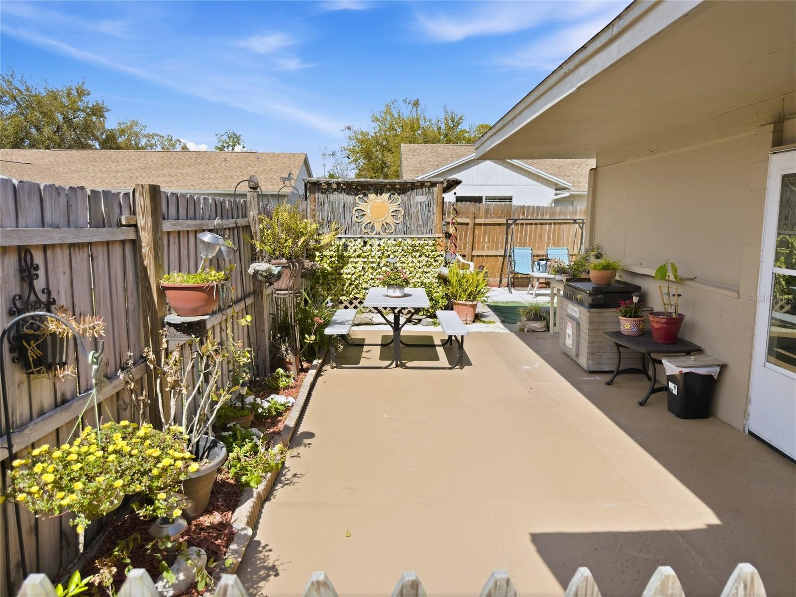 Image 41 of 50 For 7923 Adelaide Loop