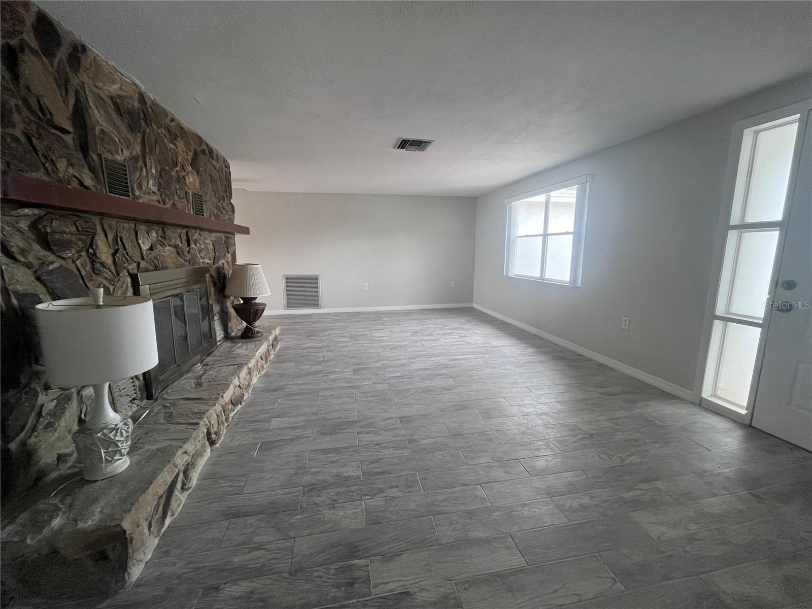 Image 2 of 18 For 13632 Stacey Drive