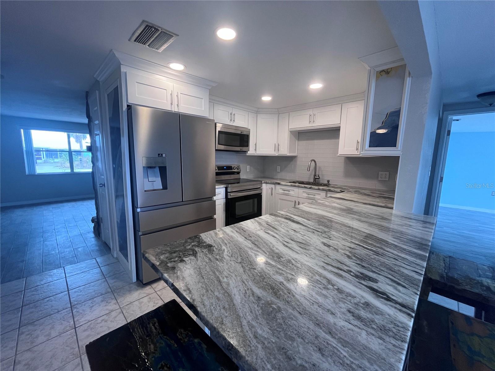 Image 5 of 18 For 13632 Stacey Drive