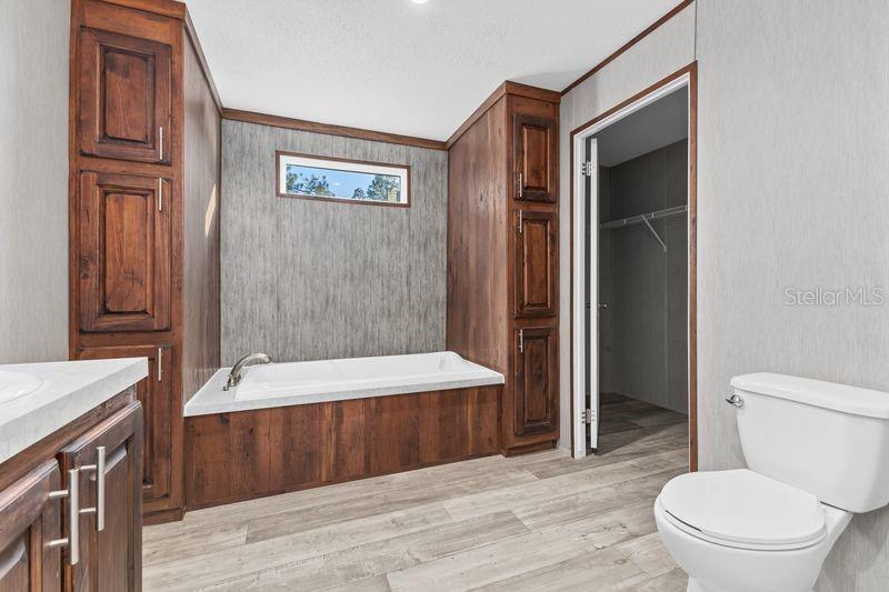 Image 12 of 19 For 15473 157 Point