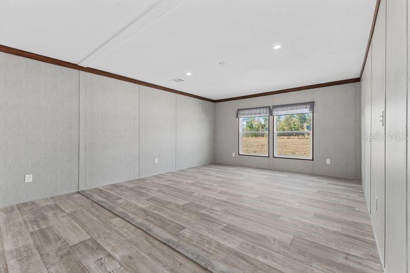 Image 15 of 19 For 15473 157 Point