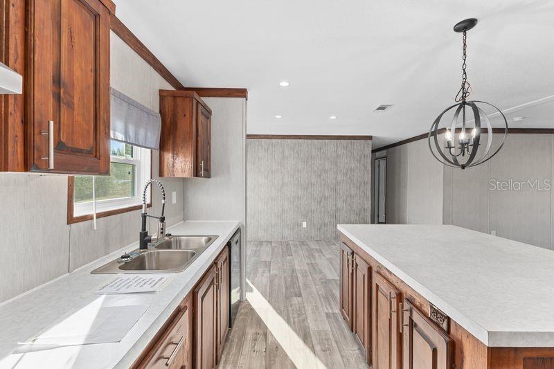 Image 6 of 19 For 15473 157 Point