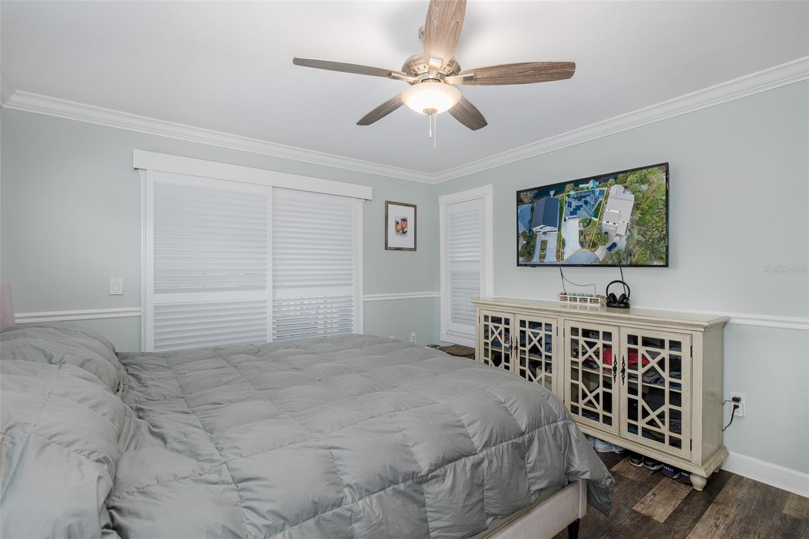 Image 29 of 85 For 8447 Damen Lane