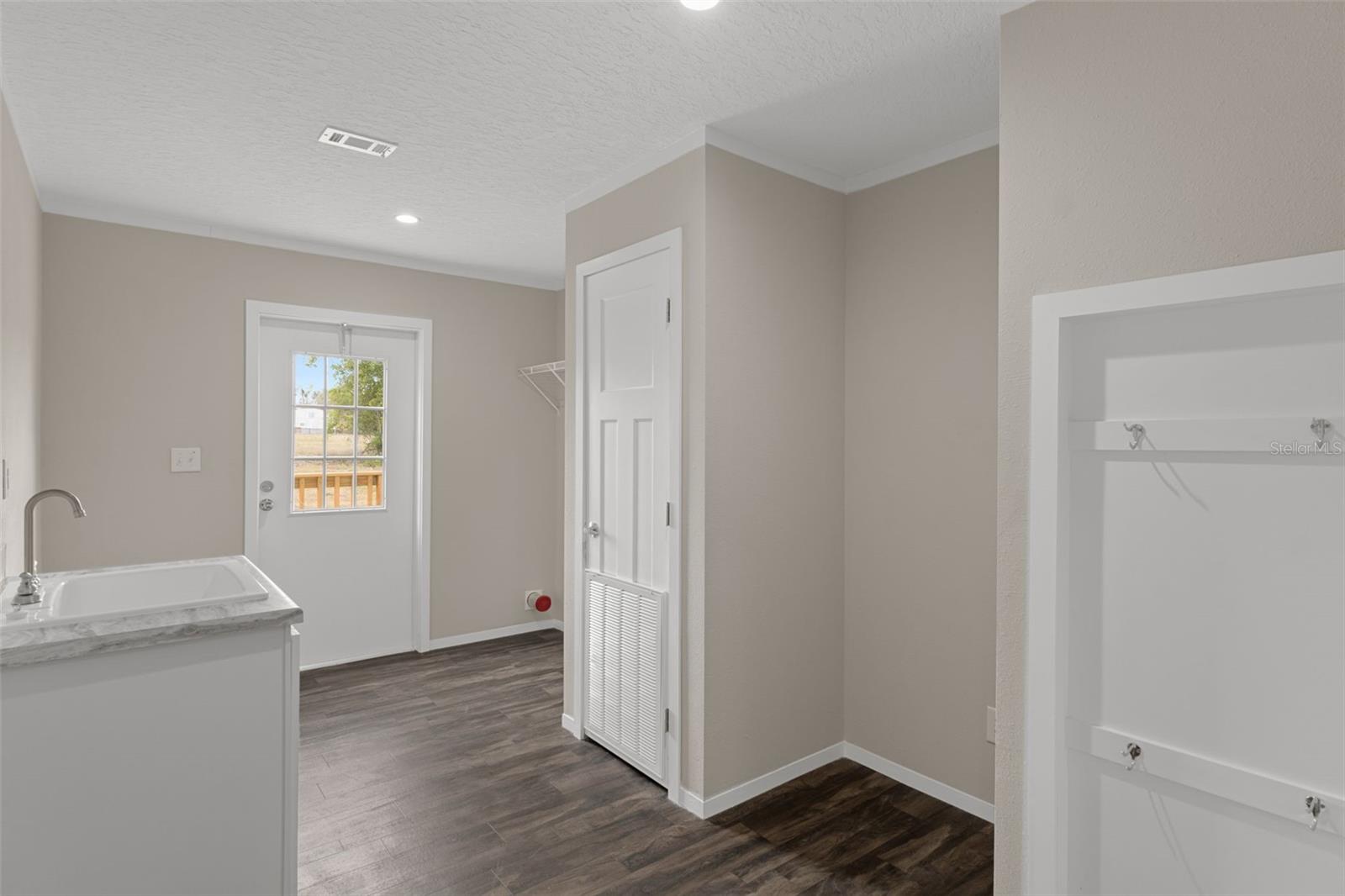 Image 24 of 53 For 10869 Old Lakeland Highway