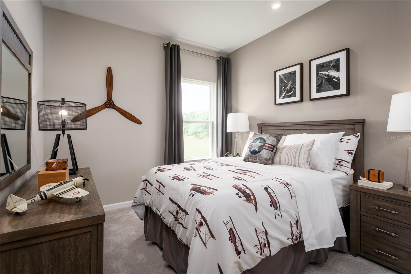 Image 12 of 15 For 1221 Ivy Manor Street