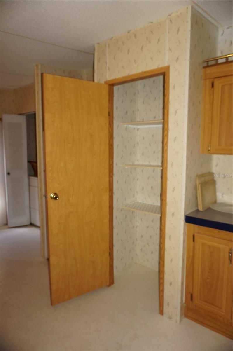 Image 21 of 50 For 2016 Lake Linda Circle