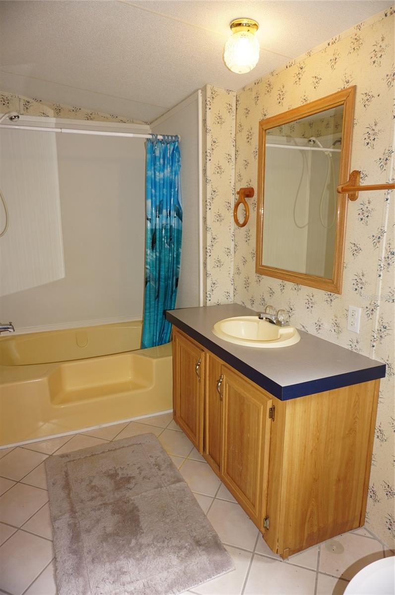 Image 29 of 50 For 2016 Lake Linda Circle