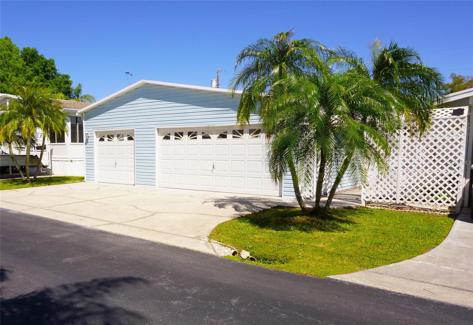 Image 40 of 50 For 2016 Lake Linda Circle