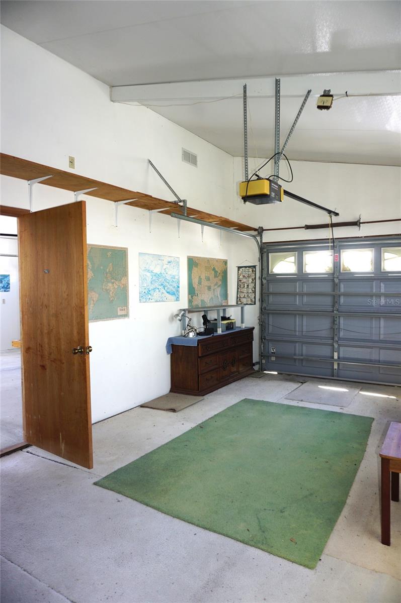 Image 45 of 50 For 2016 Lake Linda Circle