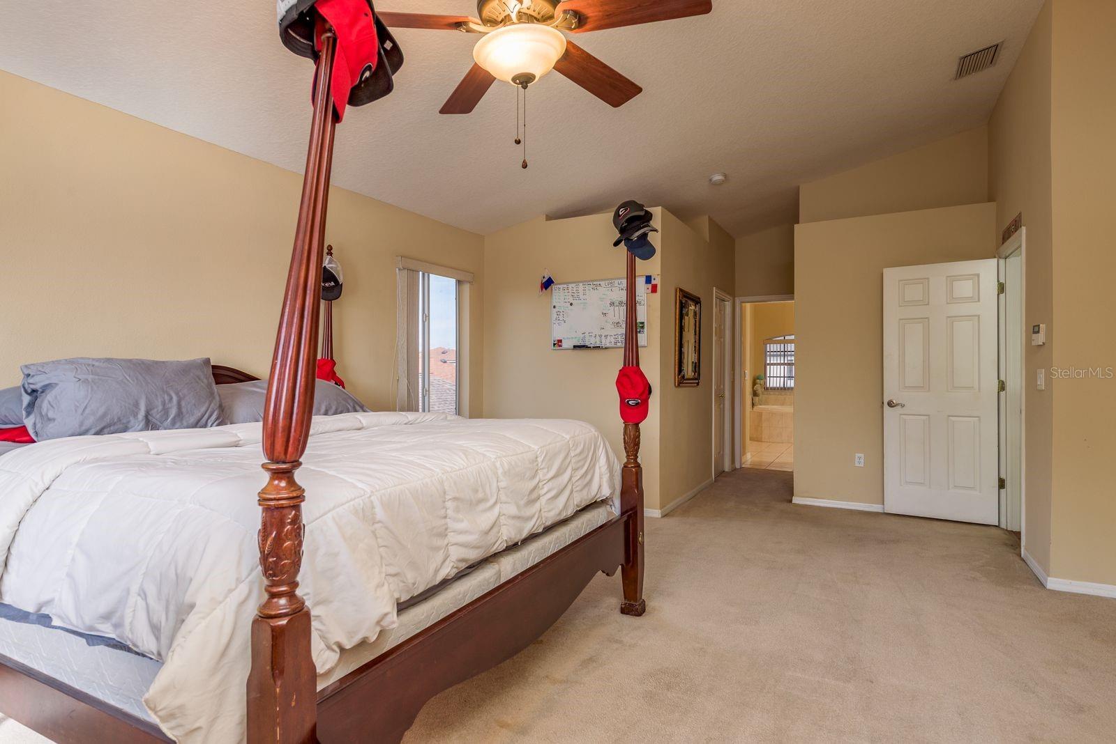 Image 32 of 43 For 19216 Inlet Cove Court