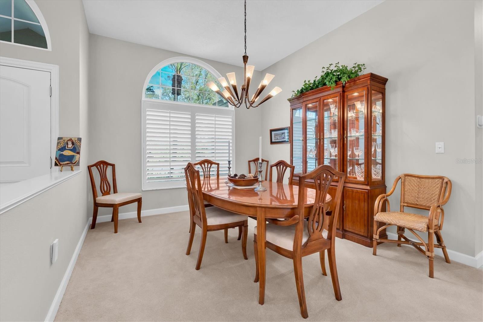 Image 9 of 60 For 1105 Arlinbrook Drive